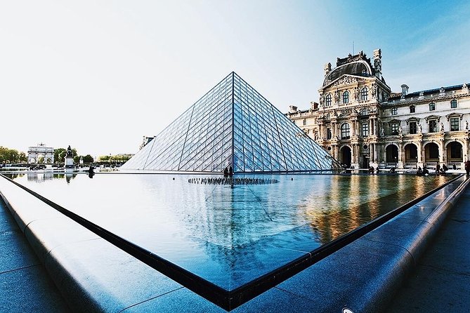Louvre Museum - Exclusive Guided Tour (Entry Included) - Meeting at the Louvre Pyramid: Getting Started Without the Stress