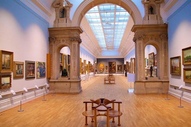 Louvre Museum Guided Tour Options with Timed Entry - Inside the Louvre with Timed Entry: What the Guide Actually Adds
