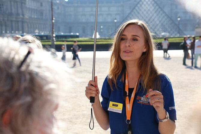 Louvre Museum Masterpieces Guided Tour with Access - The real value: reserved entry and skipping the scramble
