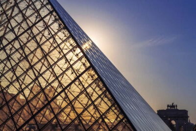 Louvre Museum: Mona Lisa Without the Crowds Last Entry Tour - Finding your group: the Arc de Triomphe du Carrousel meeting point