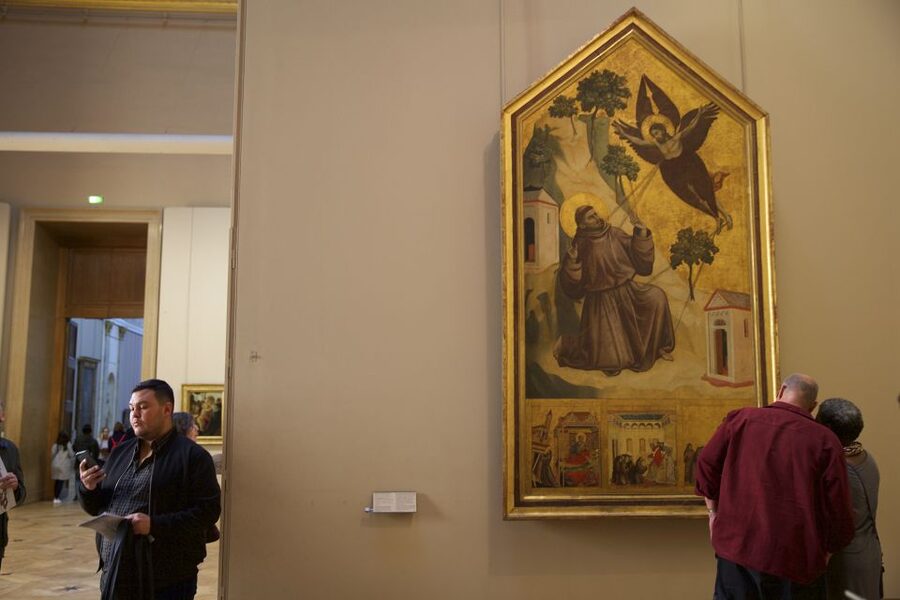 Louvre Museum: Mona Lisa Without the Crowds Last Entry Tour - Michelangelo to Delacroix: seeing style shifts in one walk