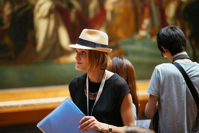 Louvre Museum Skip the Line Entry with Introduction to Mona Lisa - The 30-minute start: how the Mona Lisa introduction works