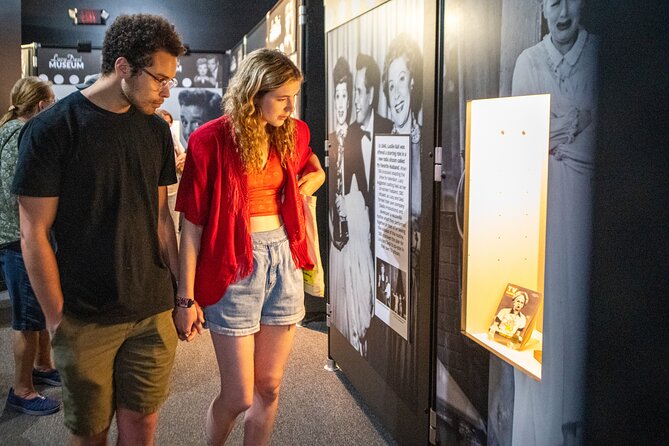Lucille Ball Desi Arnaz Museum Admission - Entering the I Love Lucy apartment set (and why it matters)