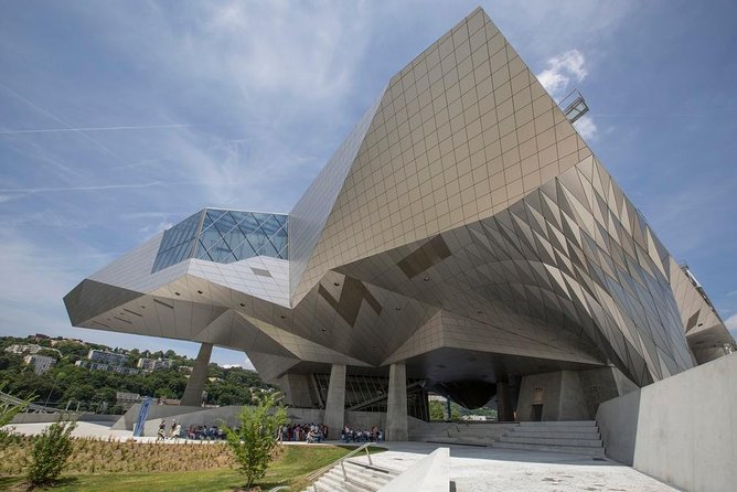 Lyon City Card Public Transportation & 40 attractions - Price and value math for a 1–4 day pass at about $38.71