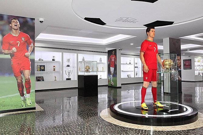 Madeira: Private Cristiano Ronaldo Tour with CR7 Museum - Ronaldo’s Childhood Neighborhood: Where the Story Starts