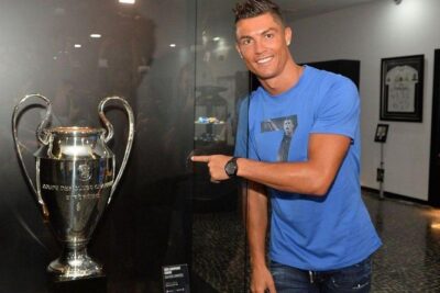 Madeira: Private Cristiano Ronaldo Tour with CR7 Museum - Barcelos Viewpoint: Your First Ronaldo Photo Spot