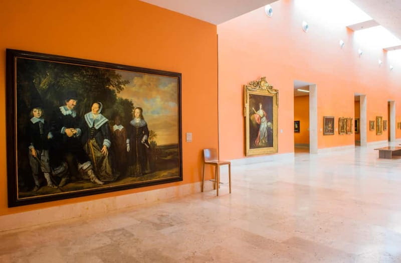 Madrid: Museo Nacional Thyssen-Bornemisza Entry Ticket - Seating, comfort, and the not-so-glamorous practical bits