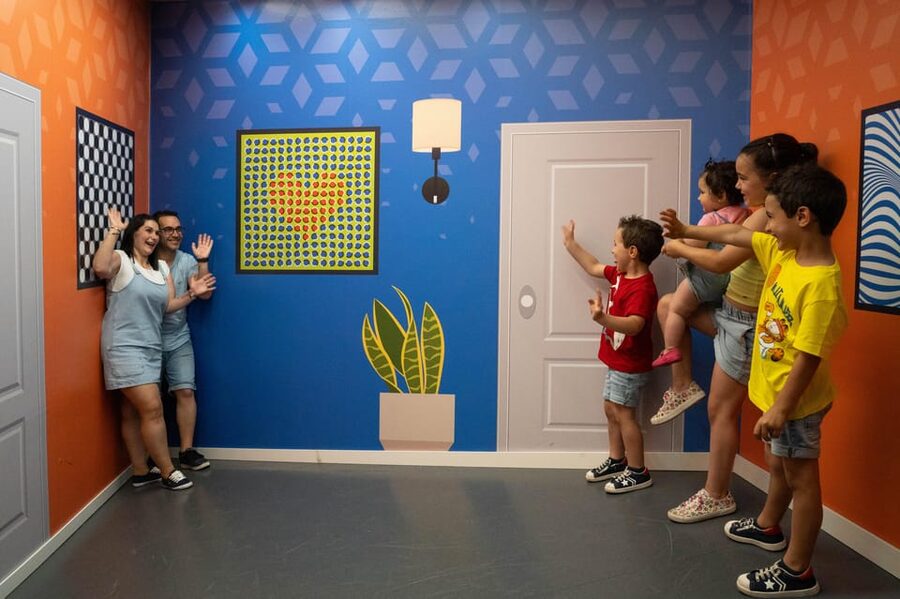 Madrid: Museum of Illusions Ticket - First Impressions Inside: What the Experience Feels Like