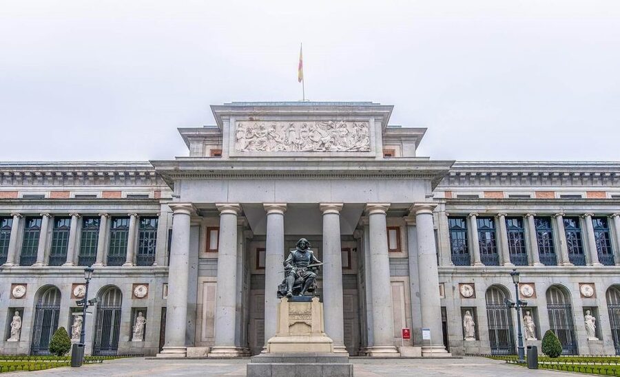Madrid: Prado Museum Guided Tour With Fast Access - Prado logistics that matter for your comfort