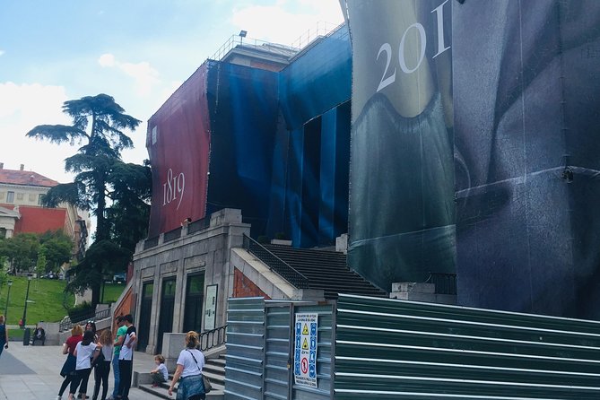 Madrid Royal Palace and Prado Museum Private Tour with Transfers - Prado Museum in two hours: a highlights route that still feels thoughtful