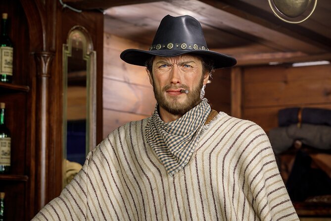 Madrid Wax Museum Admission Ticket - The Gallery of the Kings: Where the Museum Sets the Tone