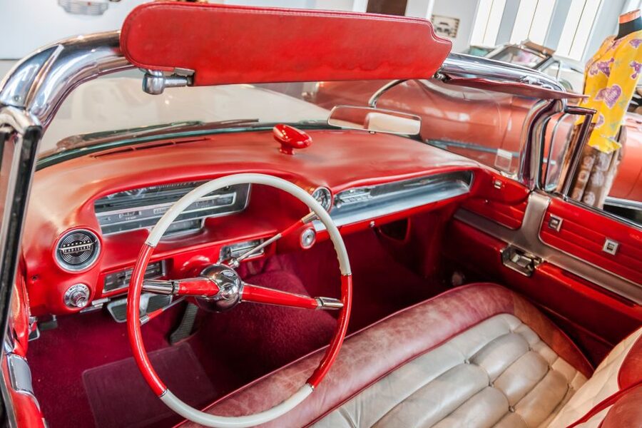 Málaga: Museo del Automóvil y la Moda Ticket - Practical stuff: where to park, what to bring, and what to leave behind