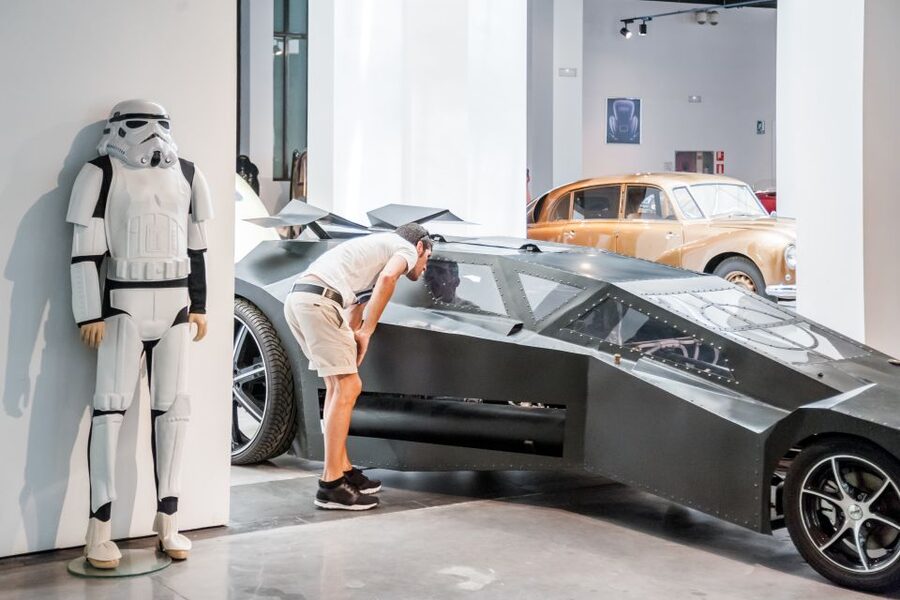 Málaga: Museo del Automóvil y la Moda Ticket - The “Running the Engines” Sunday at 12:30