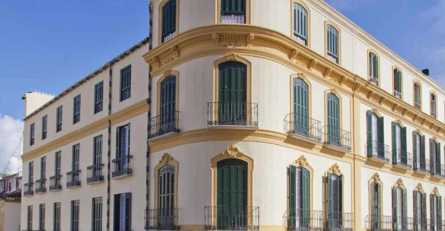 Málaga: Picasso Birthplace Museum Ticket & City Audio Guide - From Church of Santiago to street-level Picasso stories