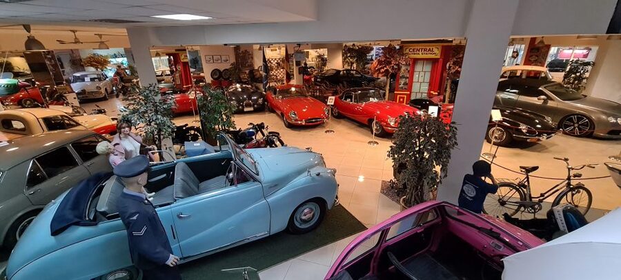 Malta Classic Car Collection Museum Entry Ticket - Walking the main halls: 100+ vehicles in a big indoor space