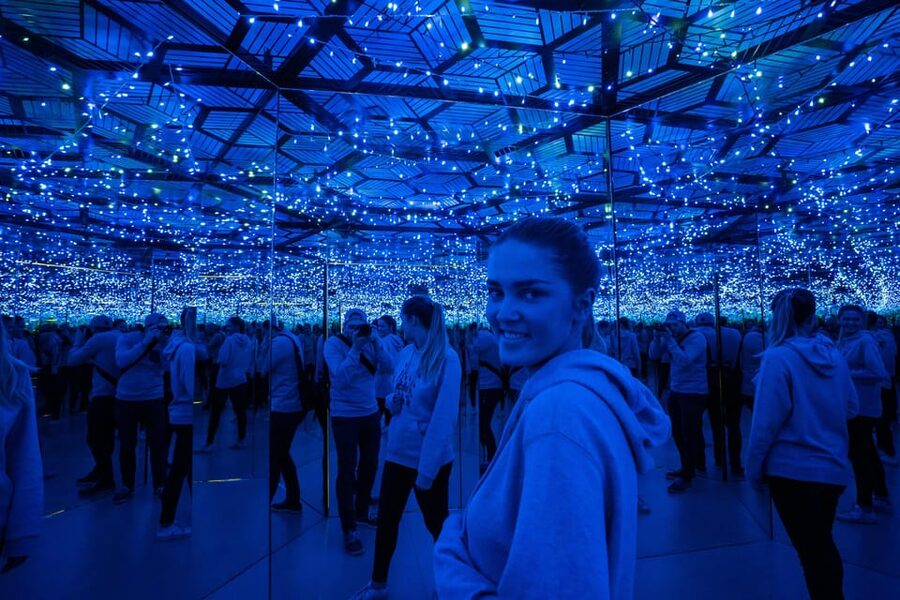 Marseille: Musée de l'Illusion Entry Ticket - Holograms and Visual Tricks: Fun With a Technical Backbone