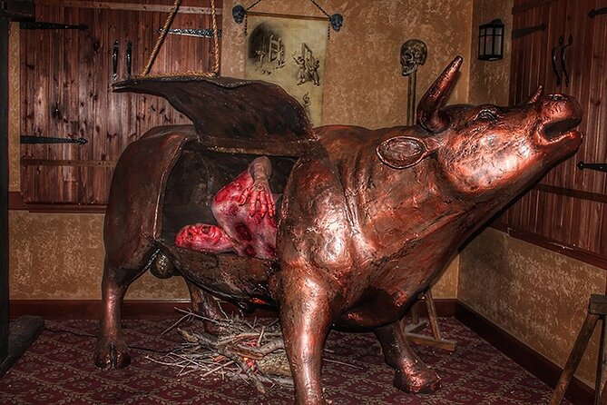 Medieval Torture Museum with Ghost Hunting and Tiny Art Gallery - Staff at Check-In: Helpful Boundaries for Adults and Teens
