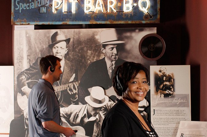 Memphis Rock 'n' Soul Museum Admission - Stop 2: Beale Street right after the museum