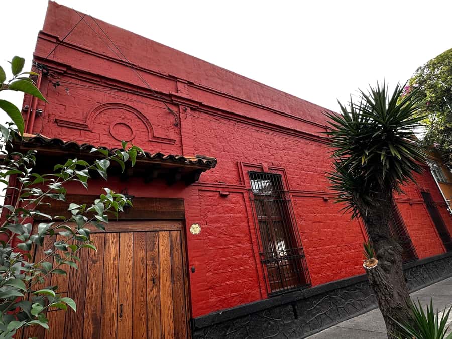 Mexico City: Frida Kahlo Museum Entry Ticket w/Digital Guide - Entering La Casa Azul: How the Visit Feels in Real Time