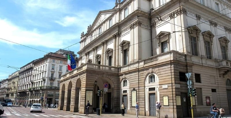 Milan: Skip-the-Line La Scala Museum Tour + Hop On Hop Off - Guides make or break it: story style matters