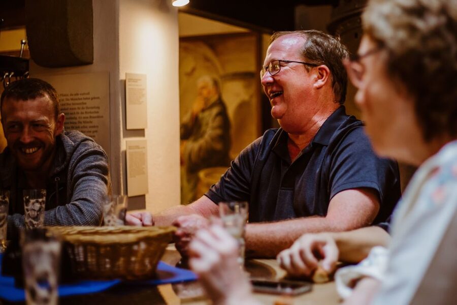 Munich: Beer and Food Tour with Dinner & Oktoberfest Museum - Beer Sampling and Pairings: More Than Just Pints