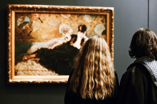 Musée d'Orsay & Montmartre Tour Semi-Private Guided Tour 8ppl Max - Moulin Rouge to Sacré-Cœur: the walking reality and how the guide can help