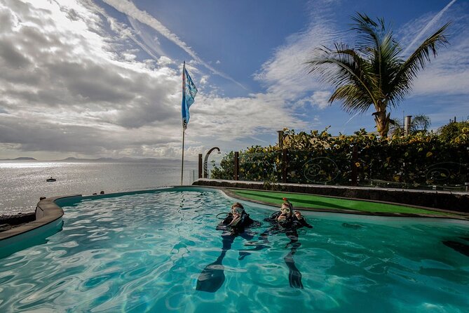 Museo Atlantico for non-certified divers - If you’re worried about ears: your equalization plan starts before you arrive