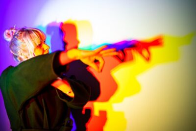 Museum of Illusions Zagreb - Upside room and bottomless pit: how to make your photos work