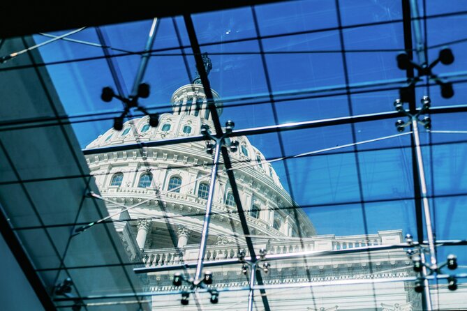 National Mall Tour with 10 Stops & U.S. Capitol or Museum Entry - Lincoln Memorial: The Start That Sets the Tone