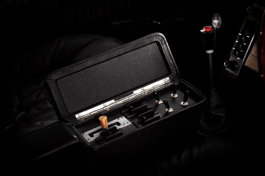 New York: SPYSCAPE Spy Museum & Experience - Spy store time: grab gifts and spy-reading material