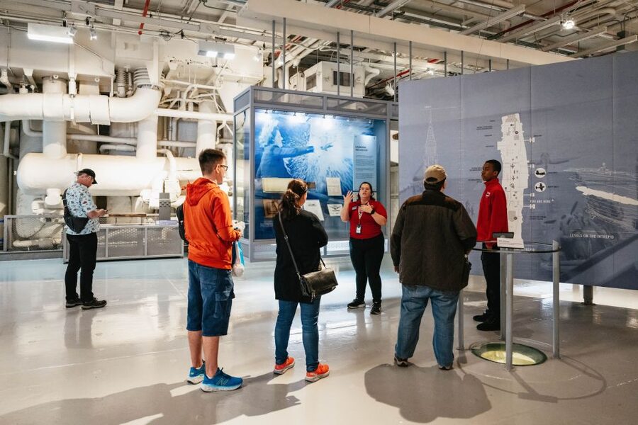 NYC: Intrepid Museum Entry Ticket - Gallery Deck: the combat brain of the ship