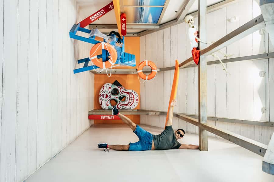 Orlando: Museum of Illusions Admission Ticket - Ames Room: size-bending that turns normal people into funhouse characters