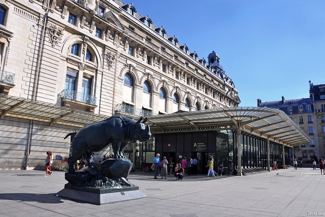 Orsay Museum Private or Small-Group Guided Tour - Stop at Musée d’Orsay: how the tour plays out inside the rooms