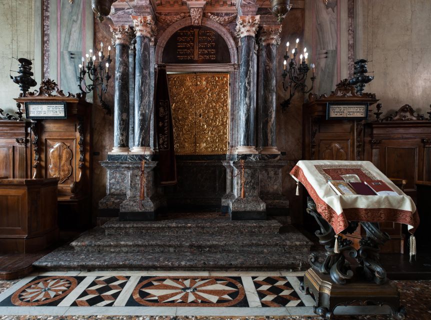Padua: Jewish Heritage Museum and Synagogue Tour - Museum inside the former Ashkenazi Synagogue: multimedia + characters