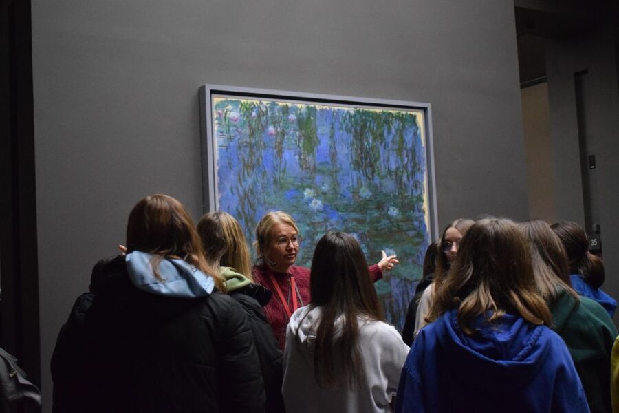 Paris: Best of Orsay Museum Small Group Tour with Tickets - Meeting at the elephant statue: find your guide fast
