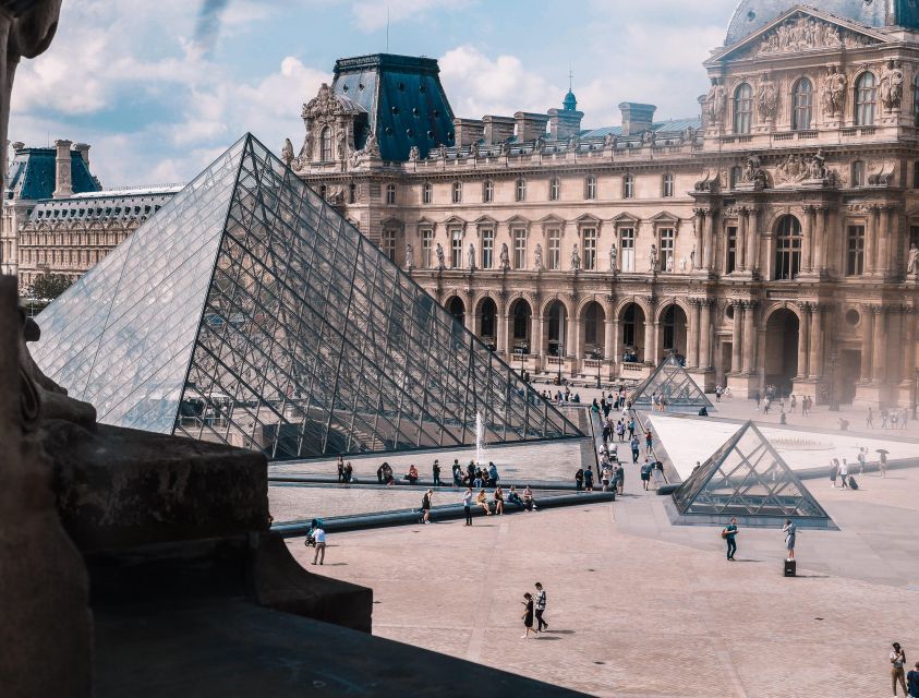 Paris: Guided Louvre Museum Tour with Optional Entry Ticket - Renaissance and Etruscan artwork: where the tour stretches your taste