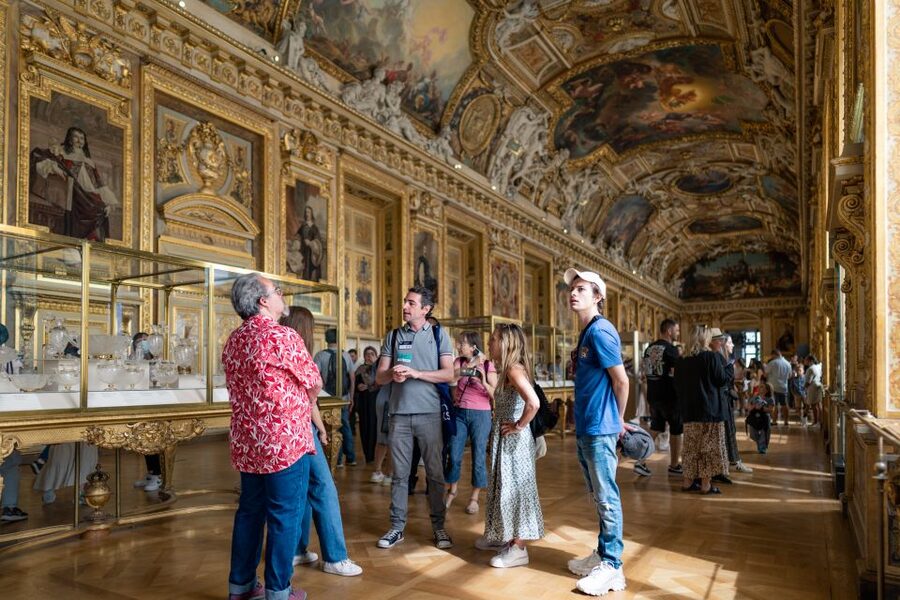 Paris: Guided Tour of the Must-Sees of the Louvre Museum - Arc de Triomphe du Carrousel meeting: your easiest start point