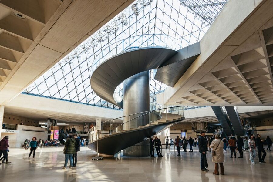 Paris: Louvre Museum Entry Ticket With Host and River Cruise - Why This Louvre Entry + Seine Cruise Package Works in Real Paris Time