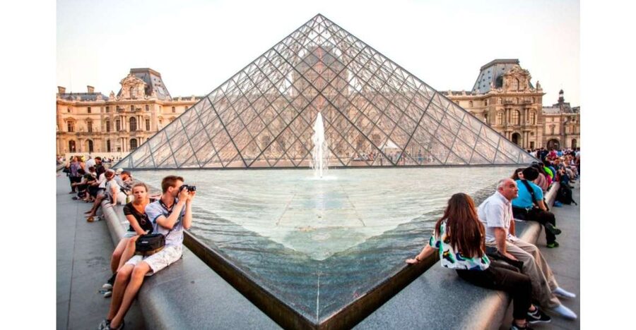 Paris: Louvre Museum Guided Tour - Tuileries Gardens: a calmer start before the museum crush
