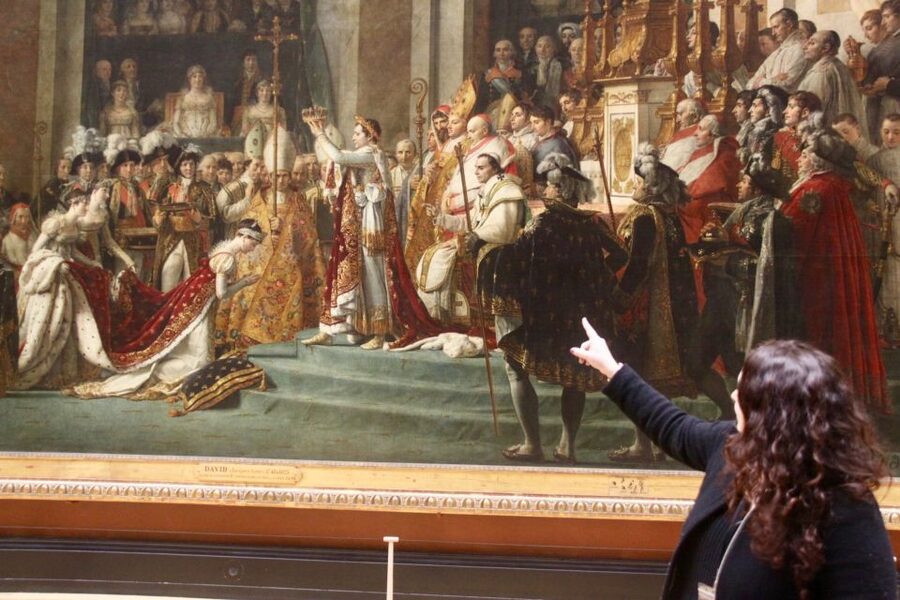 Paris: Louvre Museum Highlights and Mona Lisa Tour - Group Size, Headsets, and Getting Unstuck in Crowds