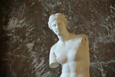 Paris: Louvre Museum Hosted Entry & Masterpieces Audio Guide - The Masterpieces App: How the Digital Audio Guide Fits the Louvre