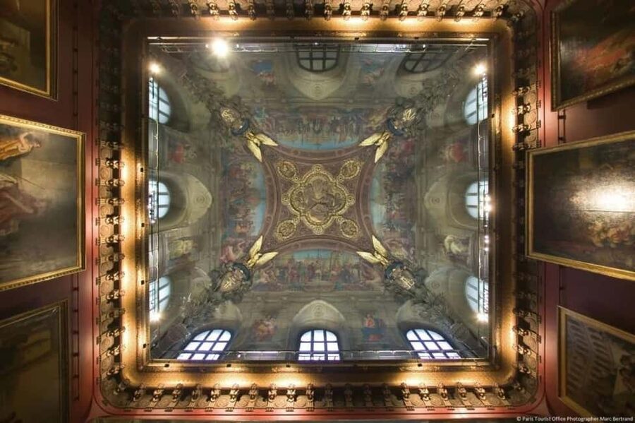 Paris: Louvre Museum Hosted Entry & Masterpieces Audio Guide - Price and Value at About $81: What You Pay For, and What You Don’t