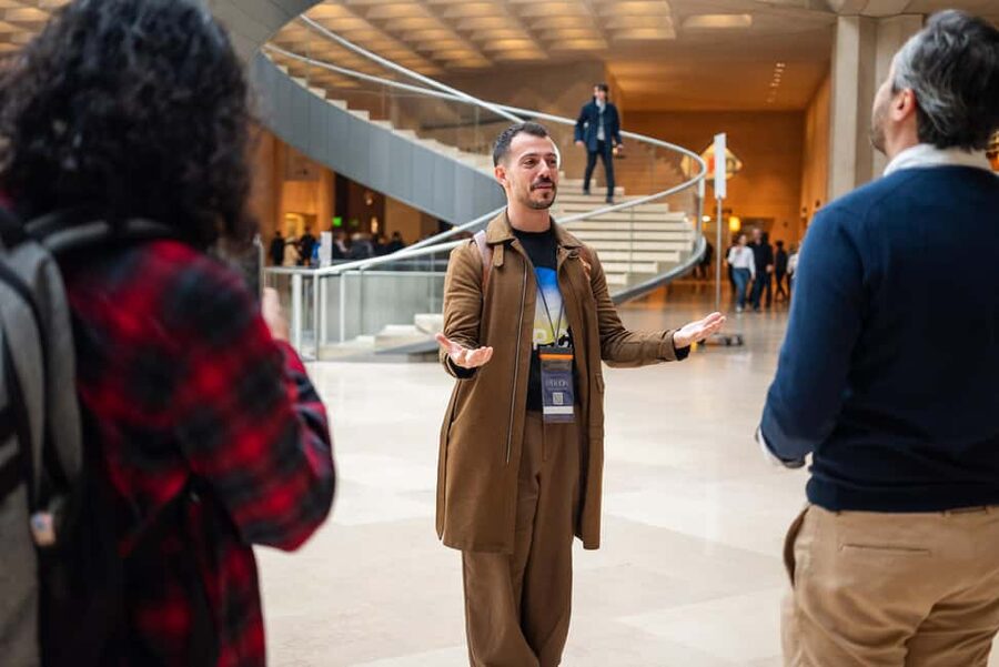 Paris: Louvre Museum Masterpieces Private Small Group Tour - Why this 150-minute Louvre plan works when you only have one visit