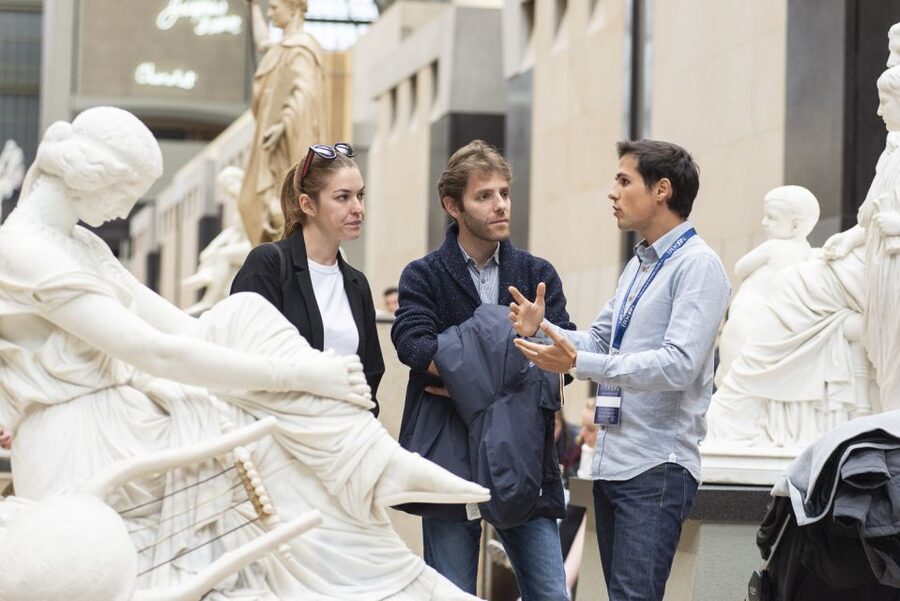 Paris: Musée d'Orsay Guided Tour with Ticket - Practical logistics that actually affect your comfort
