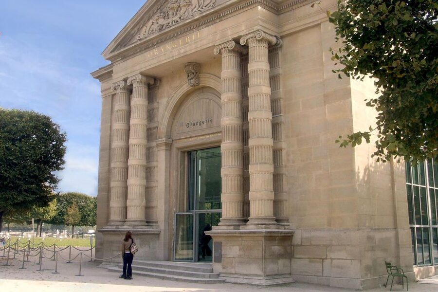Paris: Musée de l'Orangerie Reserved Entrance Ticket - Monet’s Water Lilies oval rooms: how to see them without losing the moment