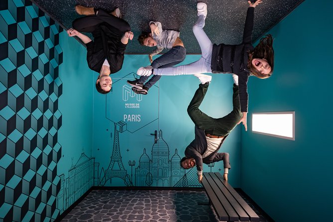 Paris Museum of Illusions Entry Ticket - Comfort, Crowds, and Motion-Sickness Considerations