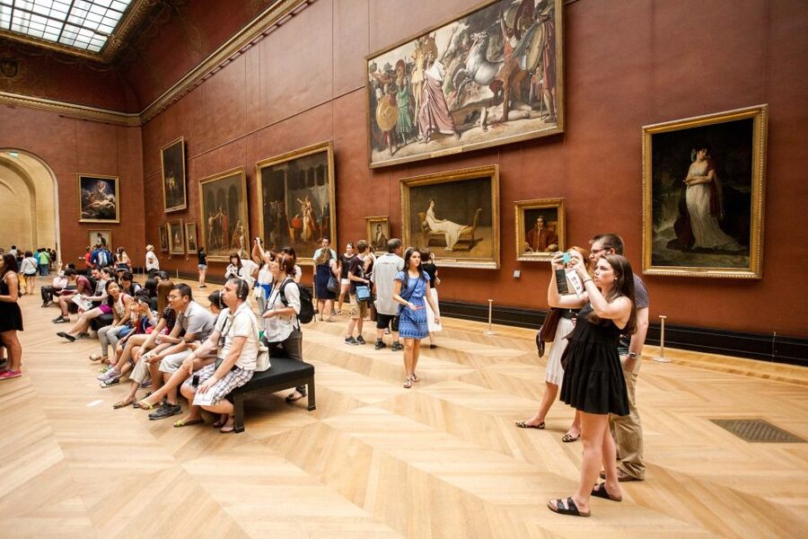 Paris: Priority Access, Guided Louvre Museum Tour w/ Expert - No elevators and the stair reality: who should plan differently