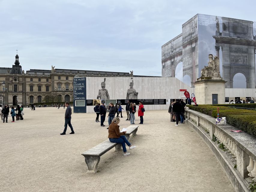 Paris: Priority Access, Guided Louvre Museum Tour w/ Expert - From Tuileries Gardens to the Louvre entrance: your calm start