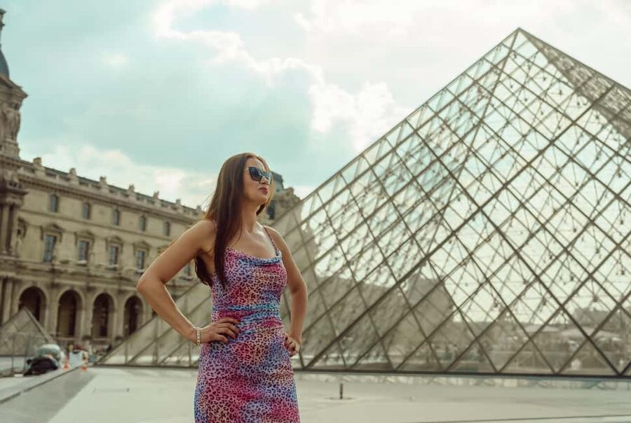 Paris: Private Photoshoot Outside the Louvre Museum - Why a Louvre Exterior Photoshoot Feels Different Than Selfies