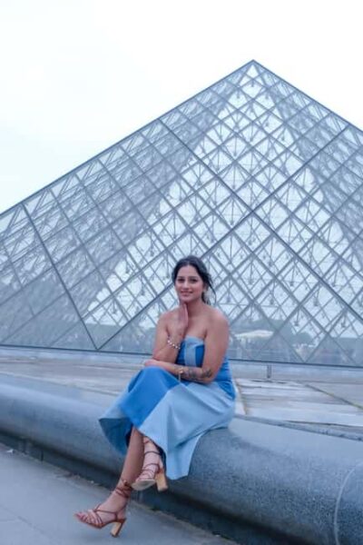 Paris: Private Photoshoot Outside the Louvre Museum - Starting Off at the “Louis XIV” Meeting Point